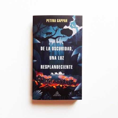 De la oscuridad, una luz resplandeciente - Petina Gappah