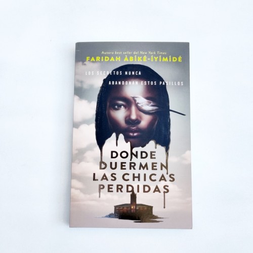 Donde duermen las chicas perdidas - Faridah Àbíké-Íyímídé